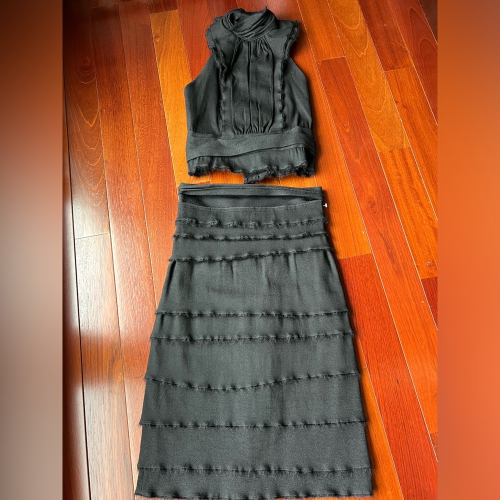 Gorgeous black 2 piece halter top and skirt